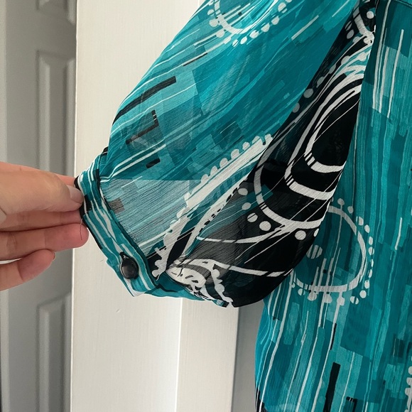 LANE Bryant 18/20W Semi Sheer Scoop Neck Blouse Teal,Black and White - Picture 8 of 8